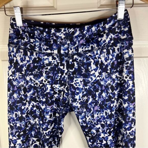 Beyond Yoga Splatter Blue Leggings Size Medium Full Length Mid Rise - Picture 4 of 7